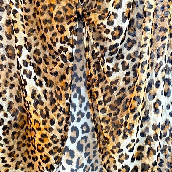 TMG leopard bathing suit cover up great for cruise Awesome animal print Medium
C - Picture 2 of 10